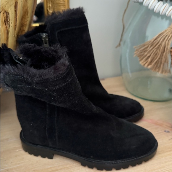 Aquatalia Shoes - Aquatalia Black Fur-Lined Winter Boots